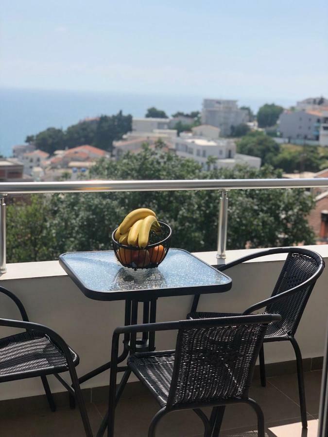 Apartmani Dini Ulcinj Exterior photo
