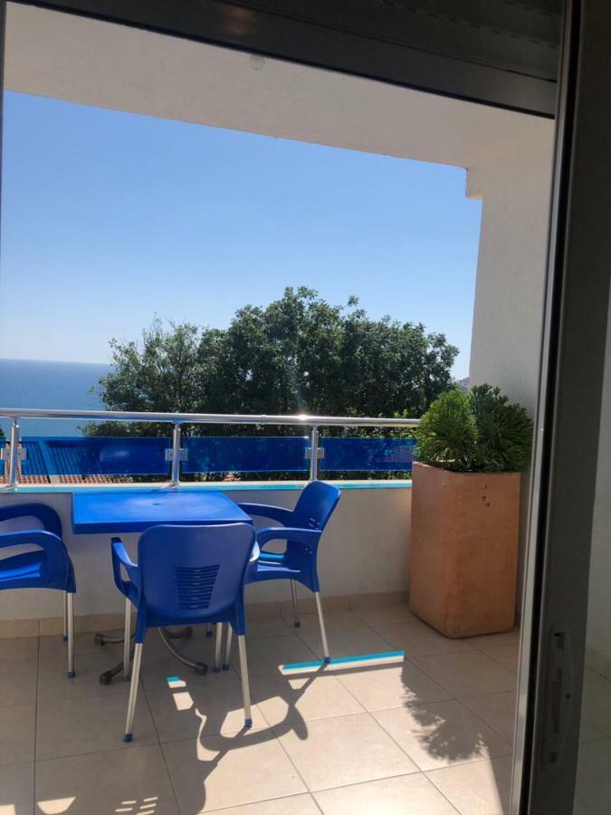Apartmani Dini Ulcinj Exterior photo